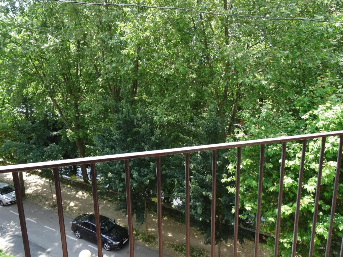Apartment Olot By Interhome מראה חיצוני תמונה